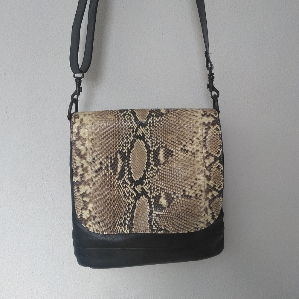 Nwot Black and Tan Crossbody Bag Snakeskin Purse By Rugero